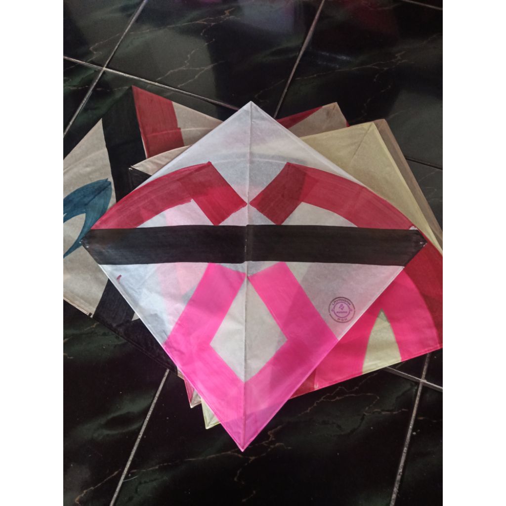 Layangan Seot Super AVANG PSH ORIGINAL Isi 100 Pcs ukuran 57 Arku Bertenaga