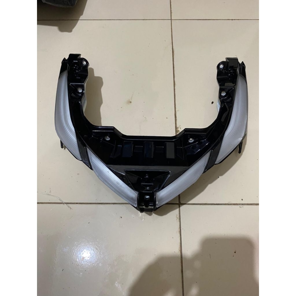 Frame alis lampu depan yamaha aerox new connected original