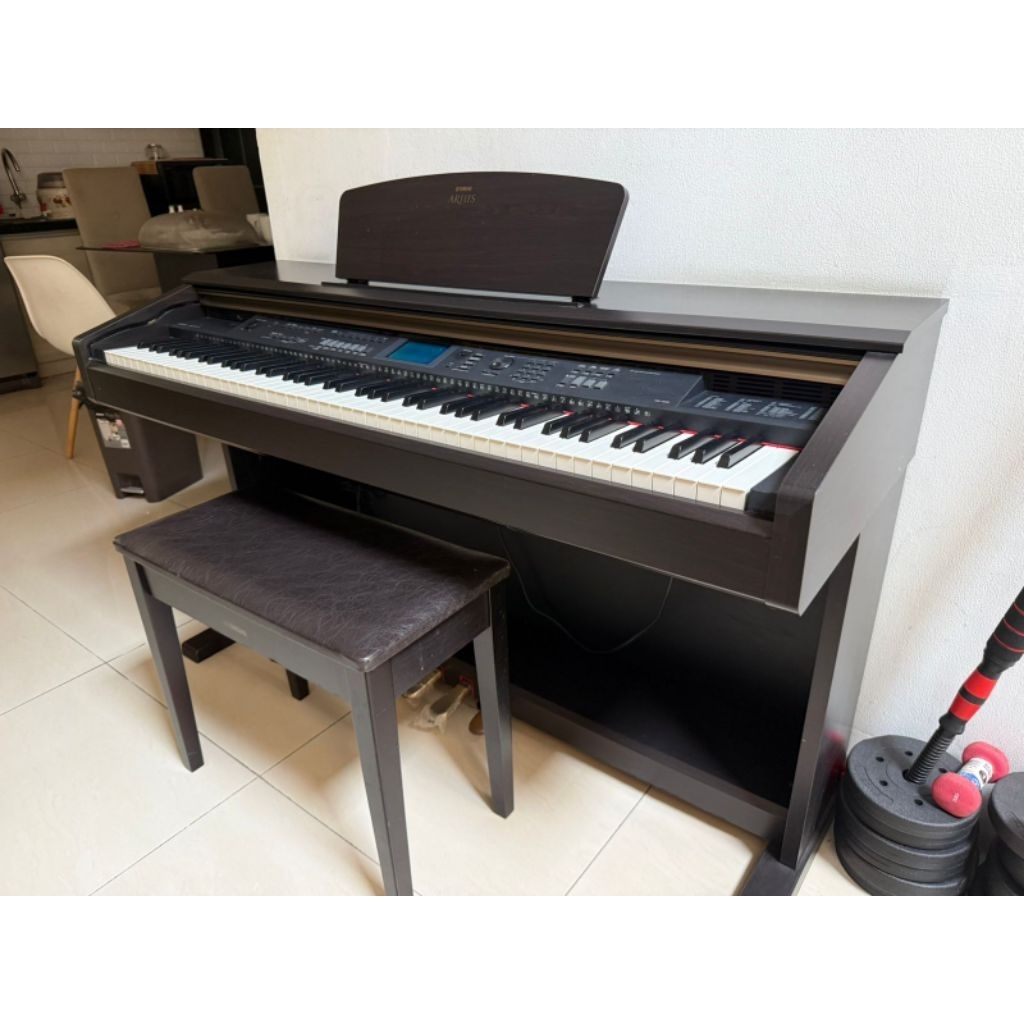 Piano Digital Yamaha Arius YDP-V240