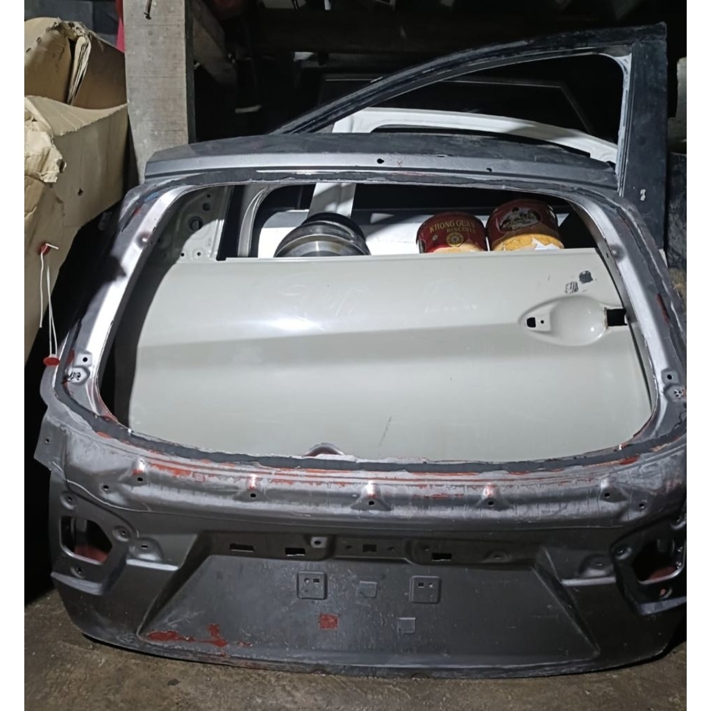 pintu bagasi suzuki ignis kondisi siap cat