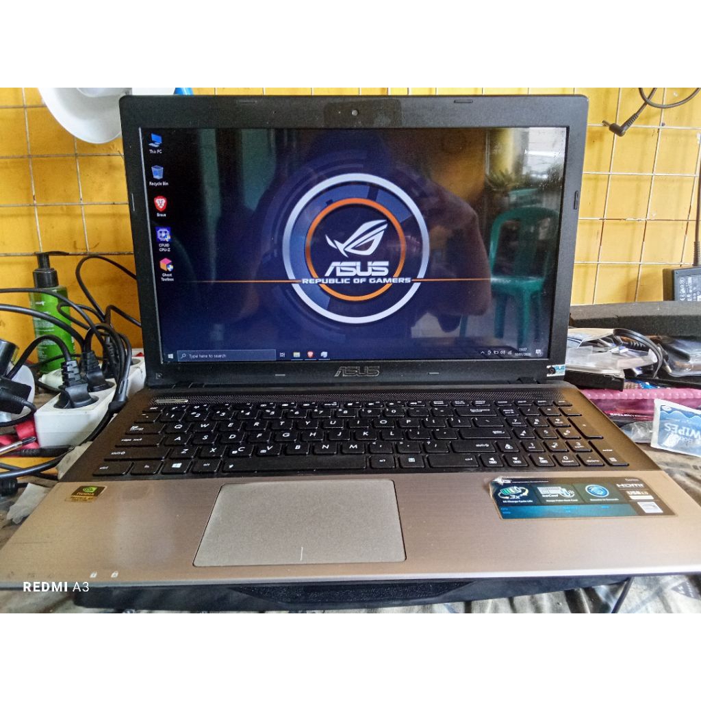 ASUS K55VM Gaming 15'6 inch Laptop 
Core i5-3210M | 2GB VGA GeForce 630GT | 6GB DDR3 | 160 GB HDD