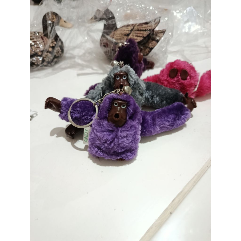 Ganci gantungan krincing monyet andy tas kipling