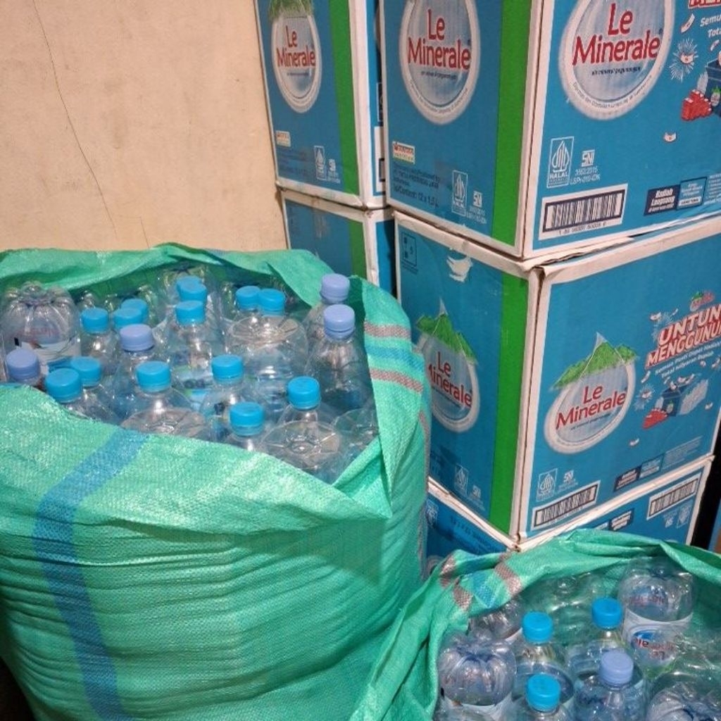 Botol Kosong Aqua/Polvic/Lemineral kosong bersih 1500ml 130PCS