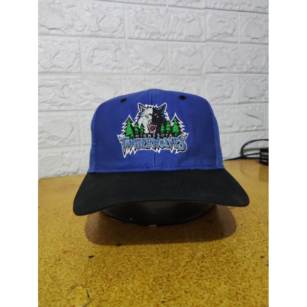 Topi vintage tim NBA Minnesota Timberwolves