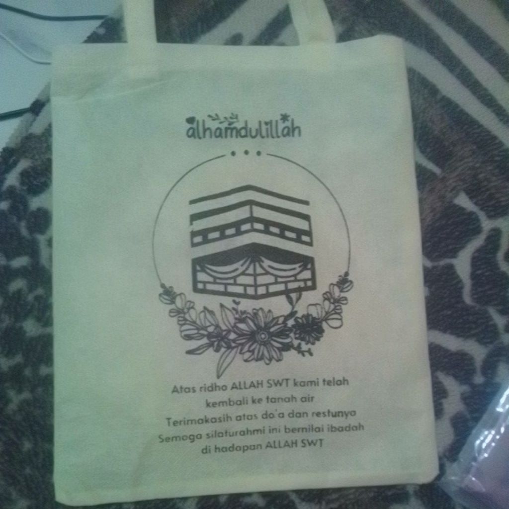 Paket lengkap souvenir oleh2 Haji dan umroh