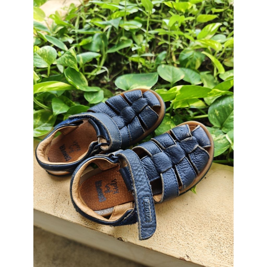 Camper for kids sandal 27 second preloved