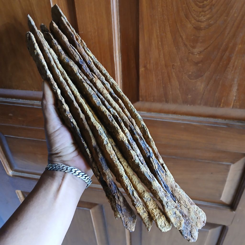 Borongan 3 Kg Besi Jenis Besi Pusak4 Kuno Temuan Galian Tanah