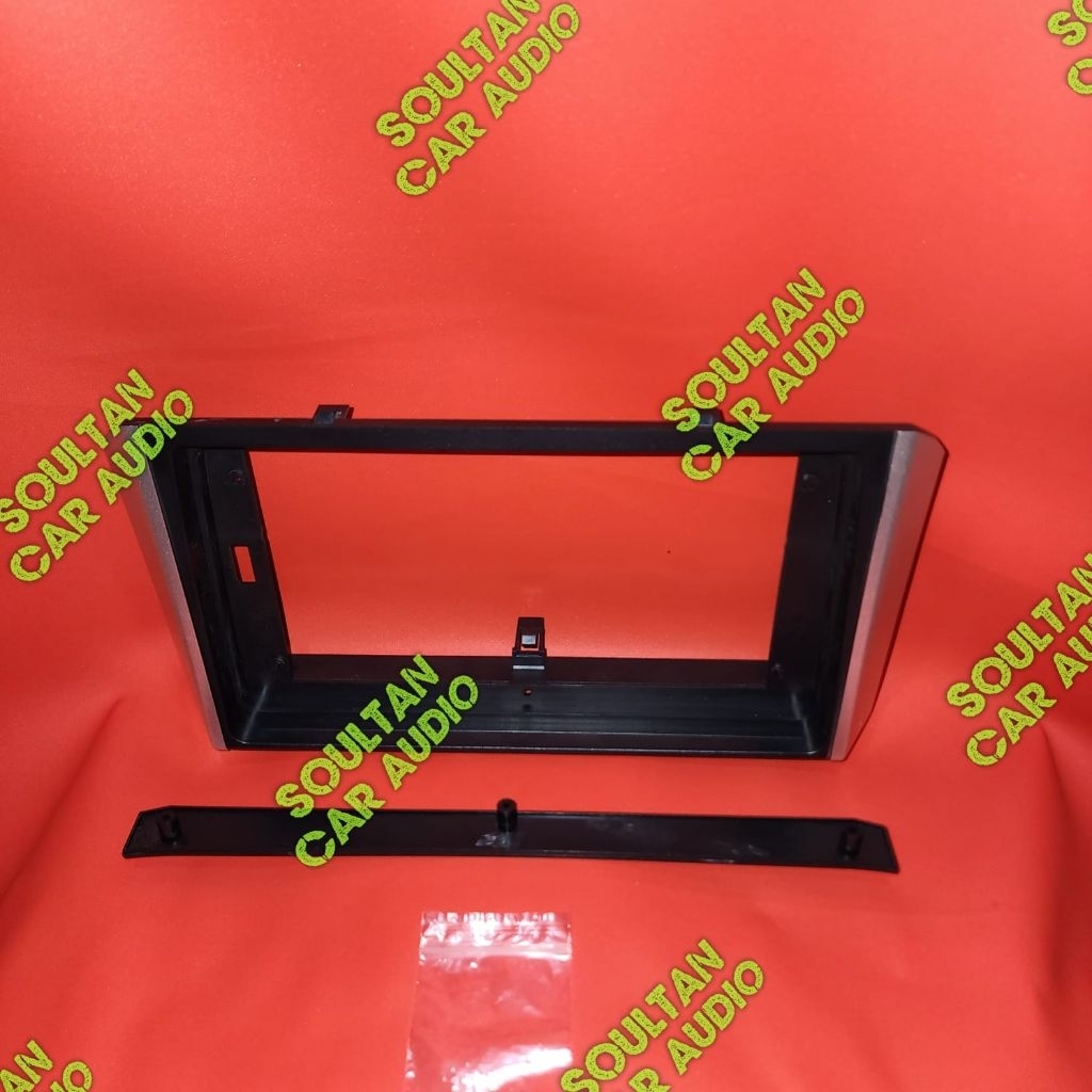 Frame head unit tv mobil android 9 inch mobil Xpander 2018-2021