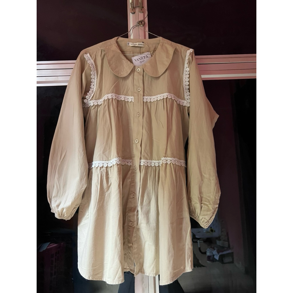 VANILLA HIJAB BLOUSE