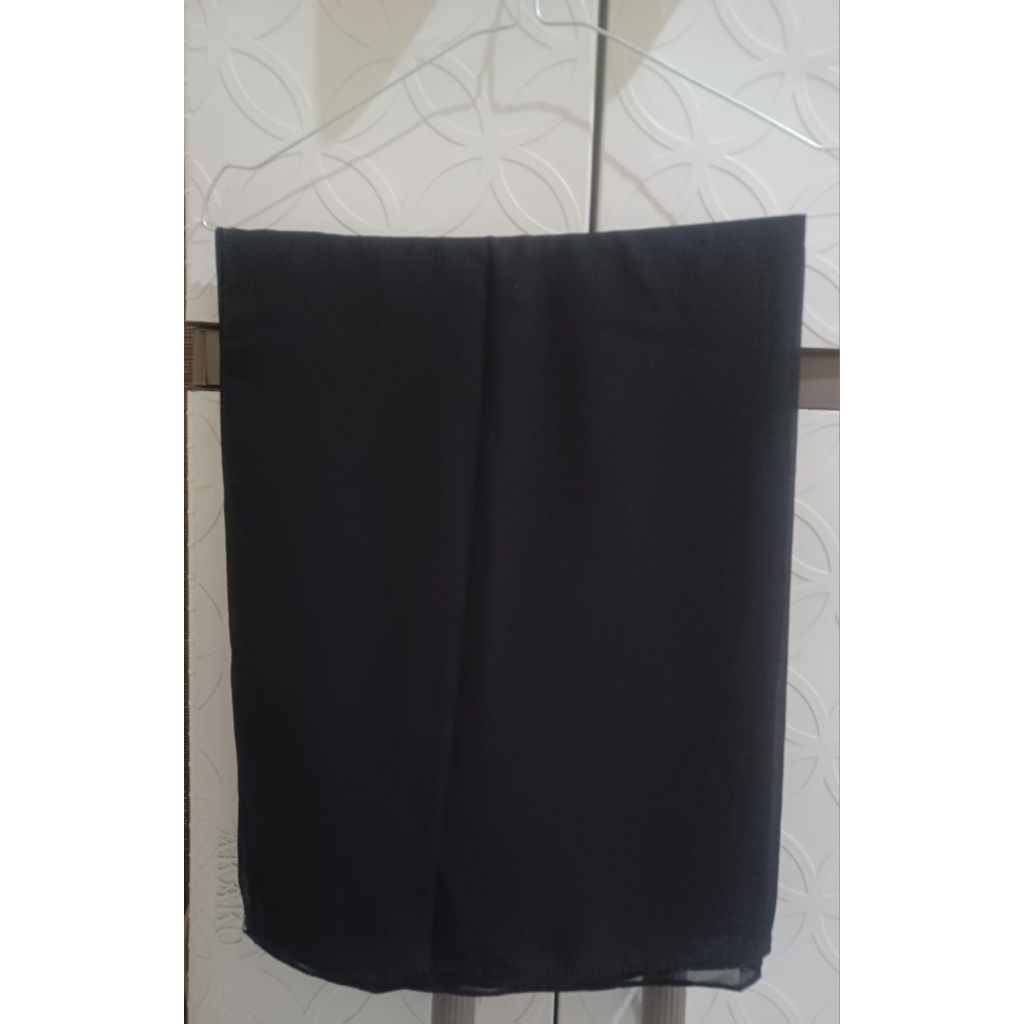 Preloved By S | Kerudung Pashmina Inner