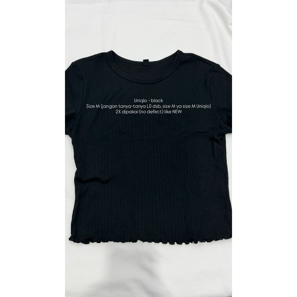 Atasan wanita hitam/kaos wanita/top cewek/hitam/top kekinian