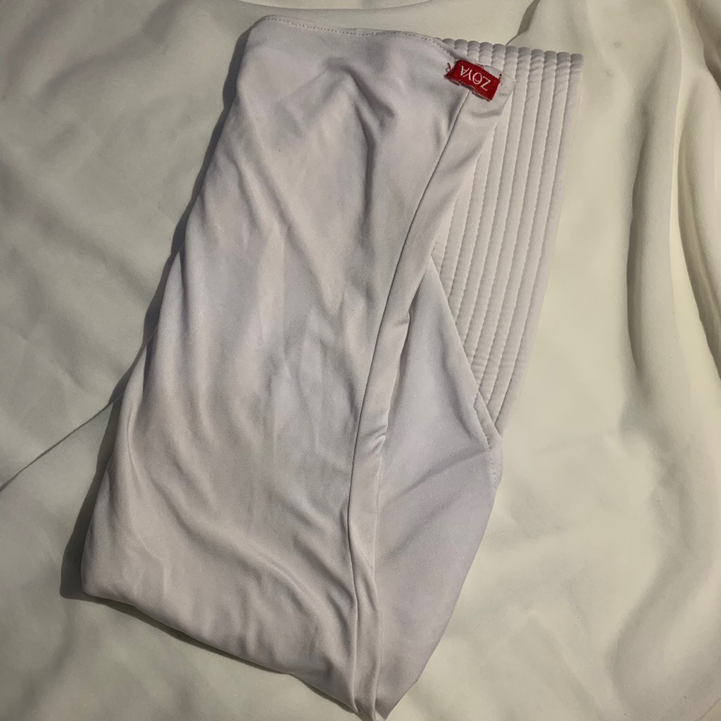 [preloved] kerudung bergo zoya putih| bergo sport/non merk