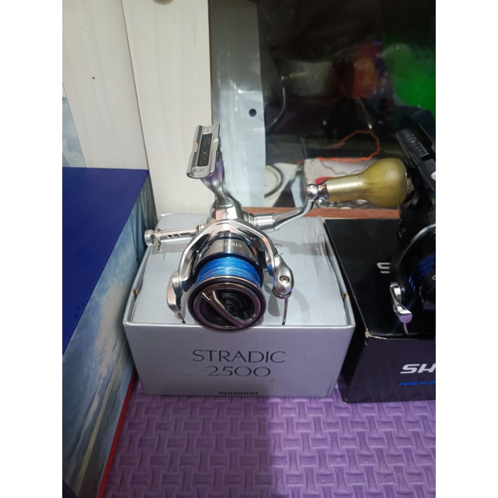 Rell SHIMANO STRADIC FM 2500