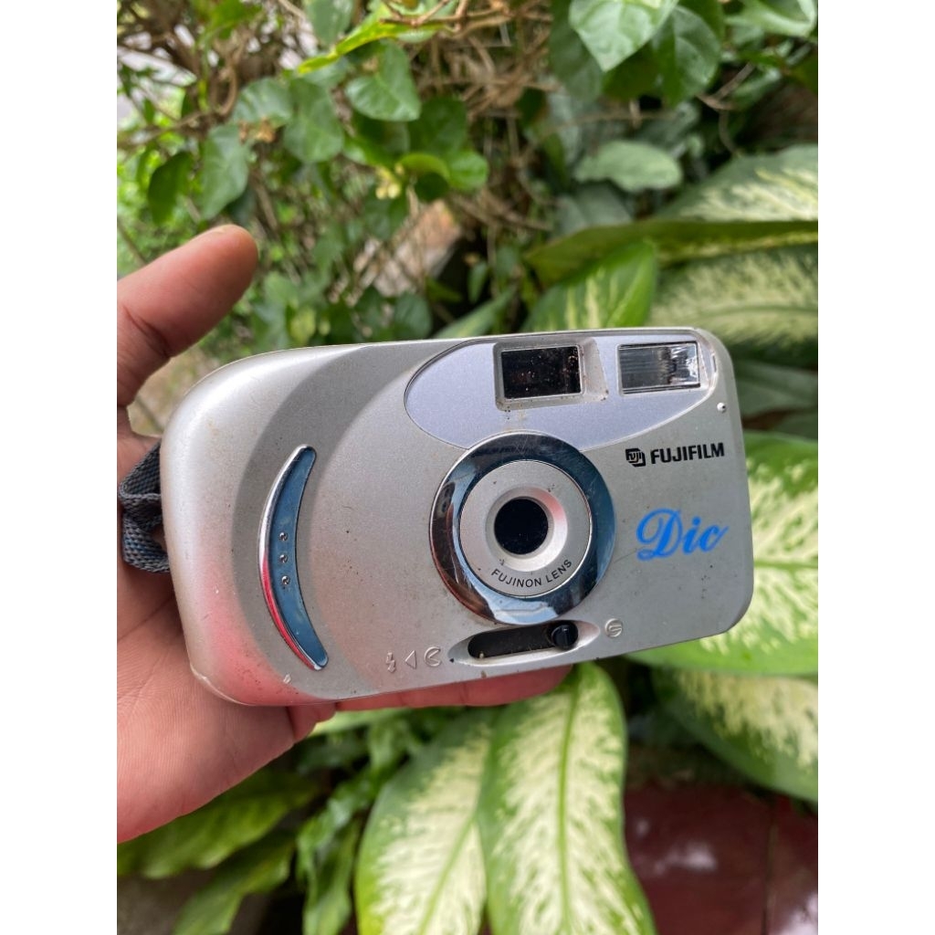 Kamera analog fujifilm Dic Buat Pajangan