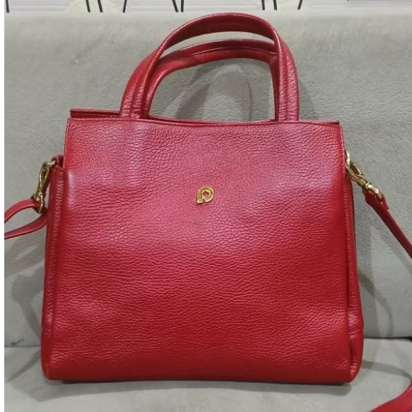 TAS SELEMPANG PAPILLON SEKEN WARNA MERAH  MULUS