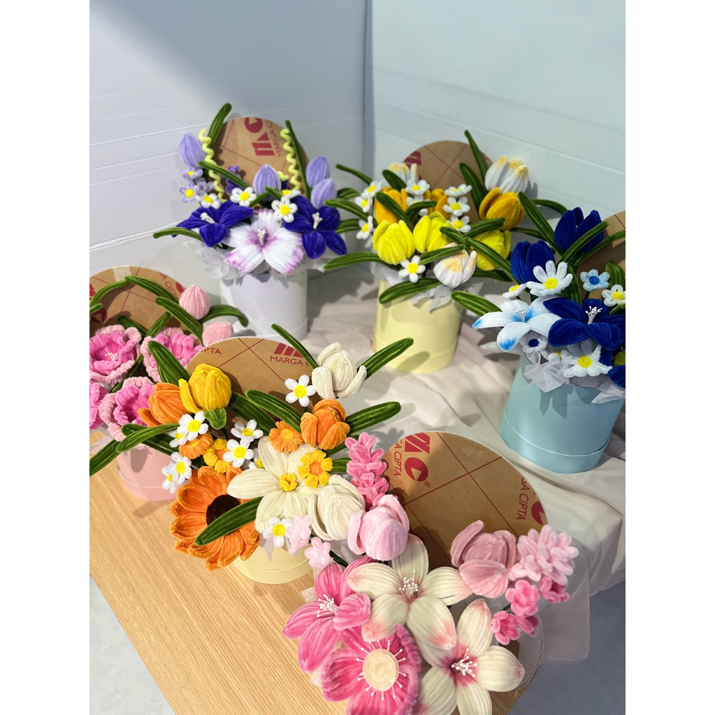 Bloom Box Akrilik bunga Kawat Bulu