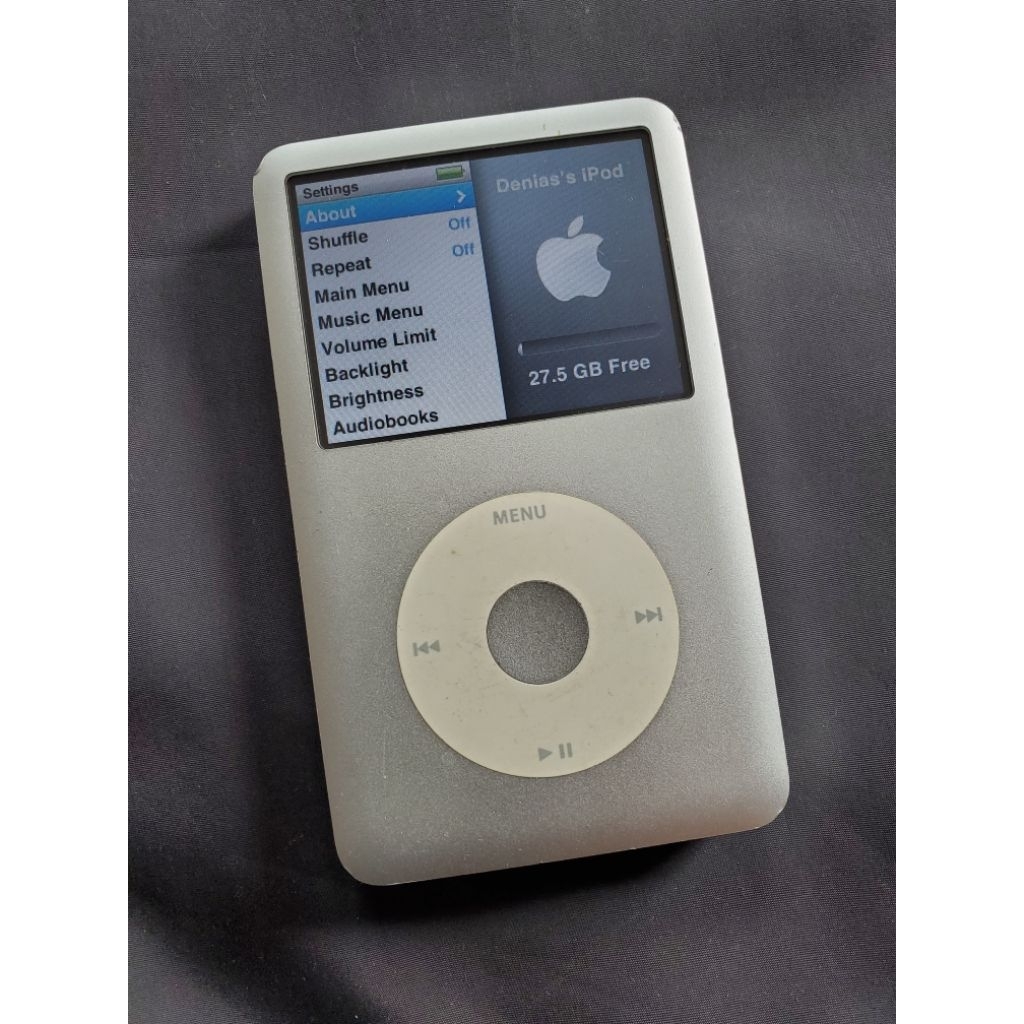 Apple music Original Ipod classic gen 6th. generasi 6. 30gb. kondisi like new. mesin normal. LCD lay