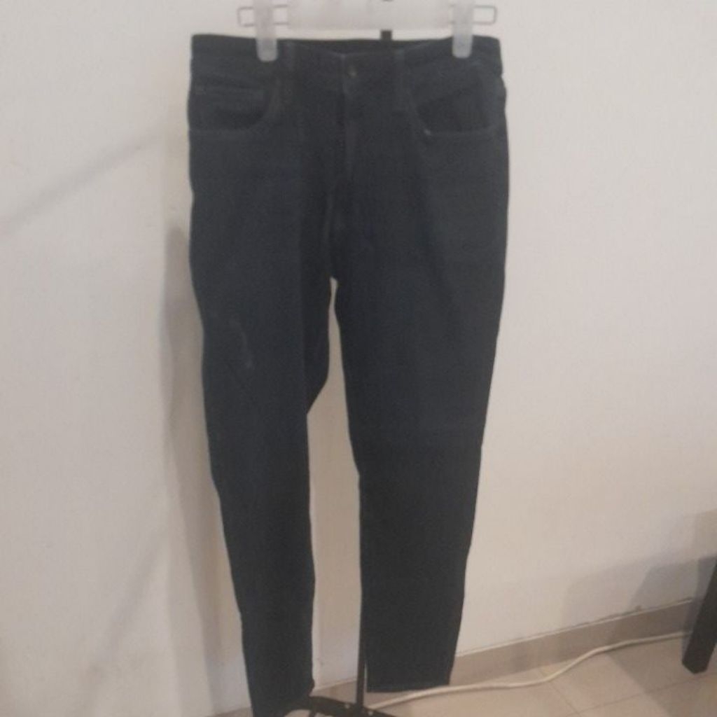 preloved celana jeans pria UNIQLO