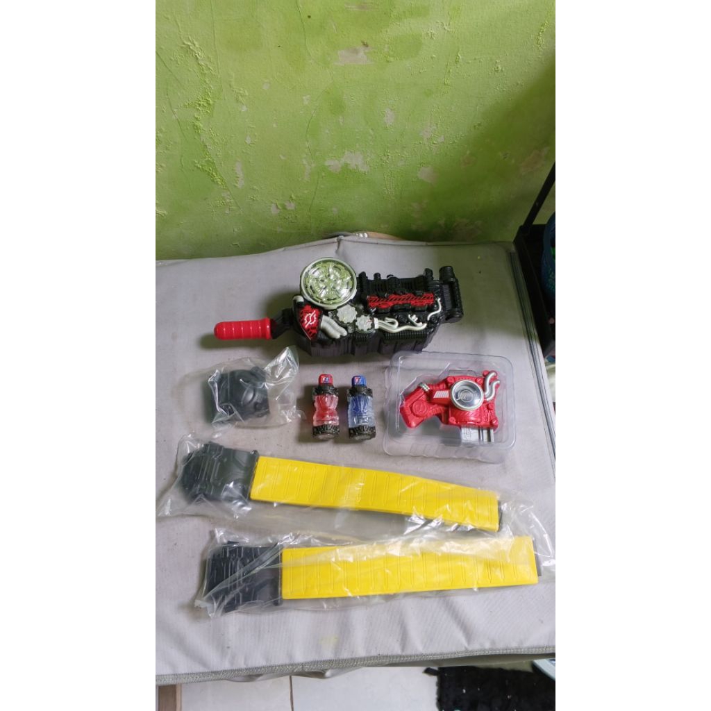 DX Build Driver set High Spec Belt & Hazard Rabbit Tank Kamen Rider Build no csm