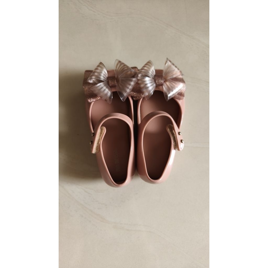 Sepatu anak second/ sepatu Mini M*LLISA anak second/ sepatu flat anak perempuan/ sepatu anak bekas