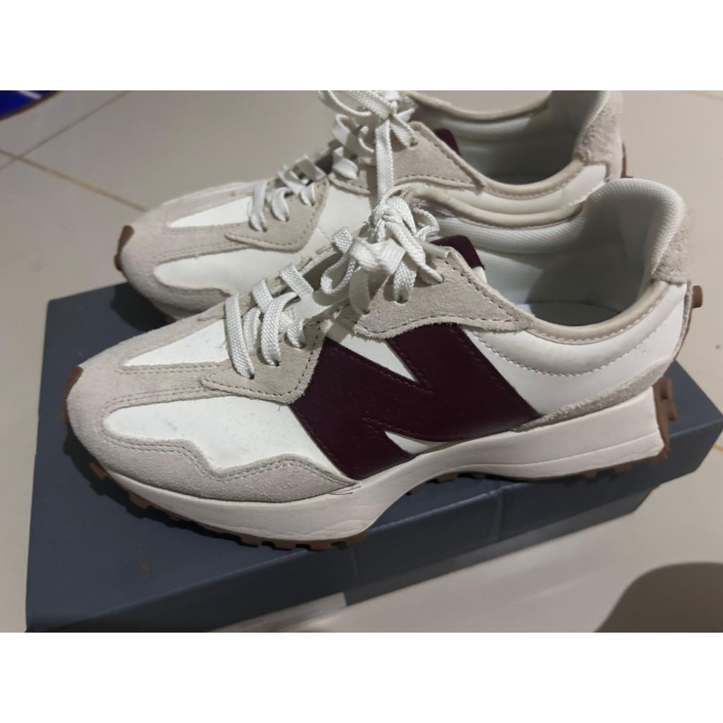 New Balance 327 moonbeam burgundy
