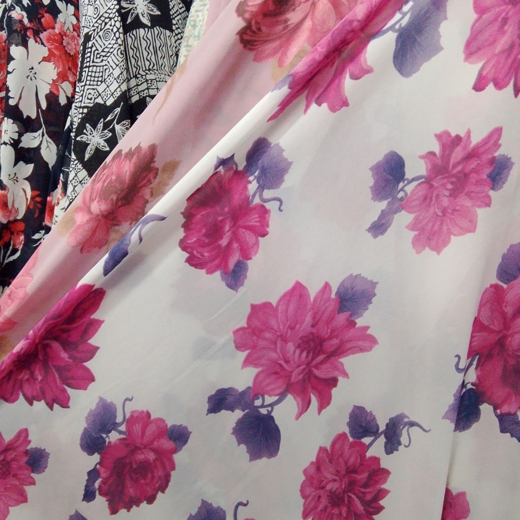 Kain Sifon Ceruty Babydoll Motif Printing Premium - Ceruti Motif Bunga Mawar & Abstract Undersea - M