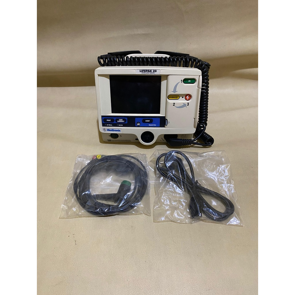 defibillator lifepak dc shock lifepak