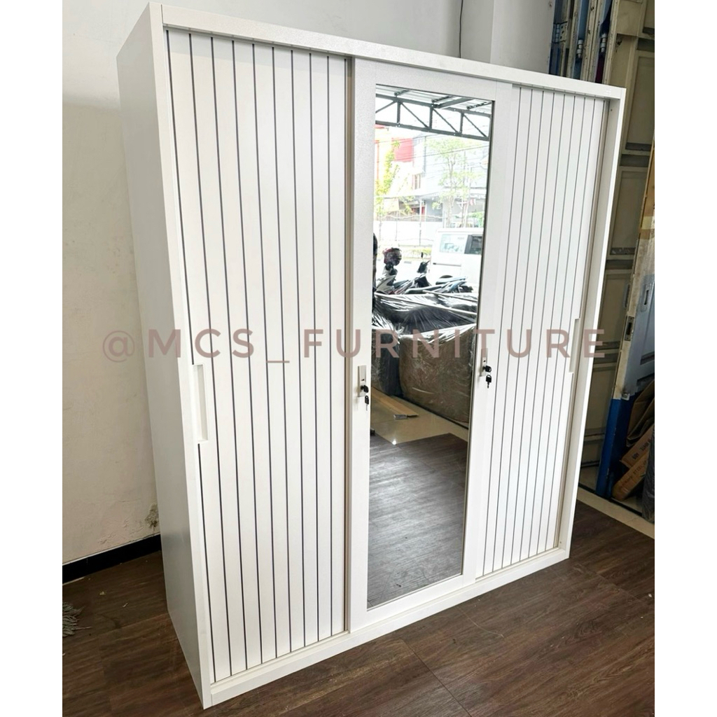 Lemari Baju Besi 3 Pintu JUMBO  160 cm Metal Wardrobe Anti Rayap Mebel Furniture MCS Semarang