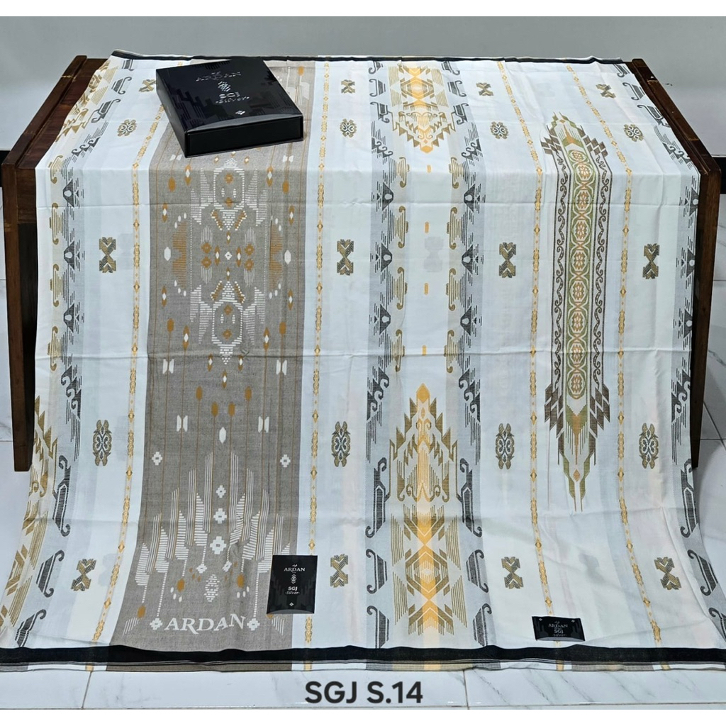 Ardan Sarung Ardan Ardan SGJ Putih Motif Etnik Elegan Adem Terbaru
