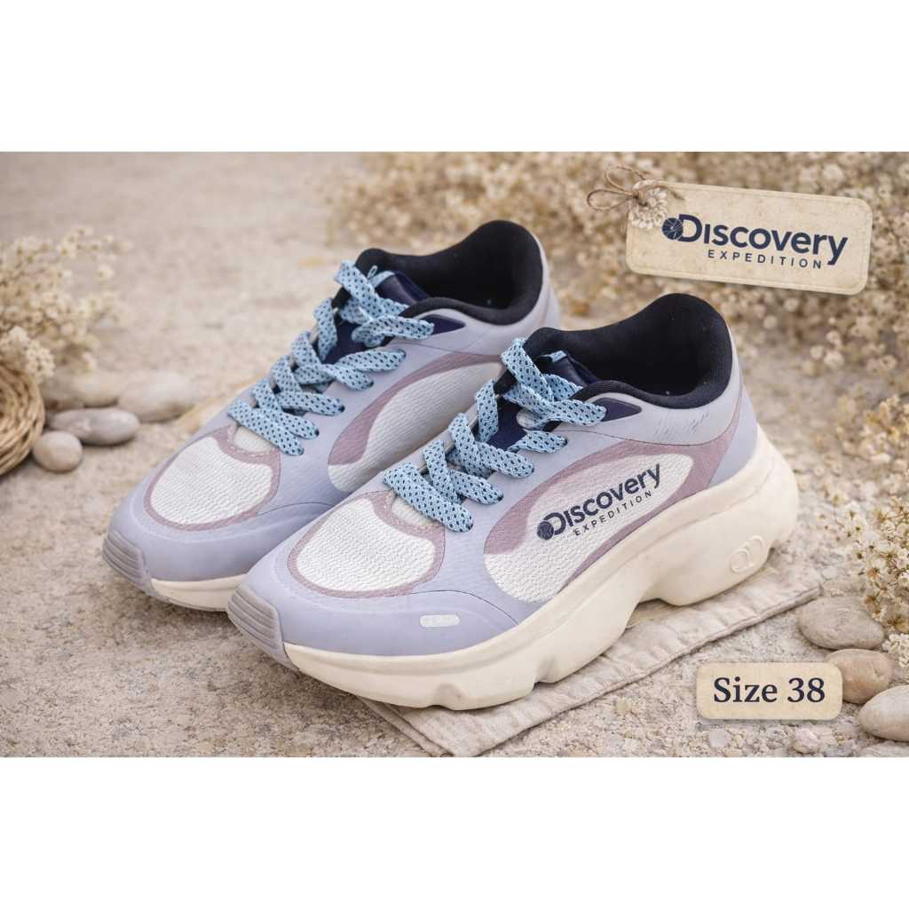 Sepatu Sneakers Discovery Expedition Original – Ukuran 38 – Baru dengan Tag