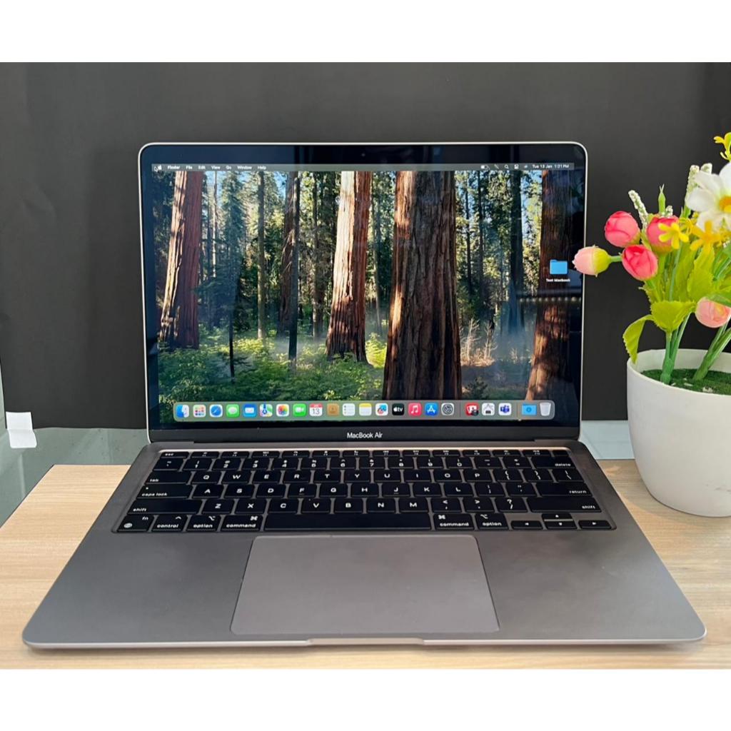 MacBook Air A2337 Chip Apple M1 2020 13inch Retina Display