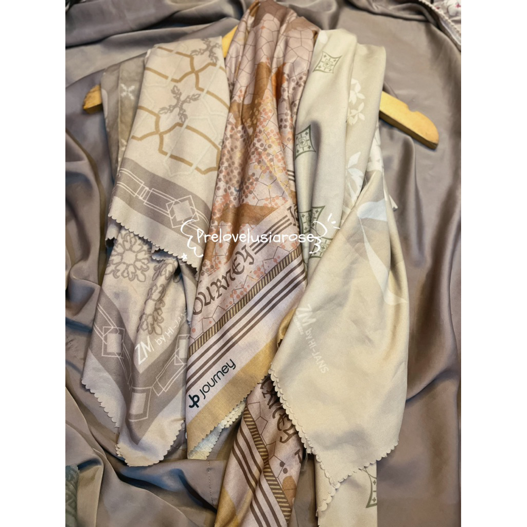 PRELOVELUSIAROSE | HIJAB SEGI EMPAT MOTIF ZM | BACA DESKRIPSI