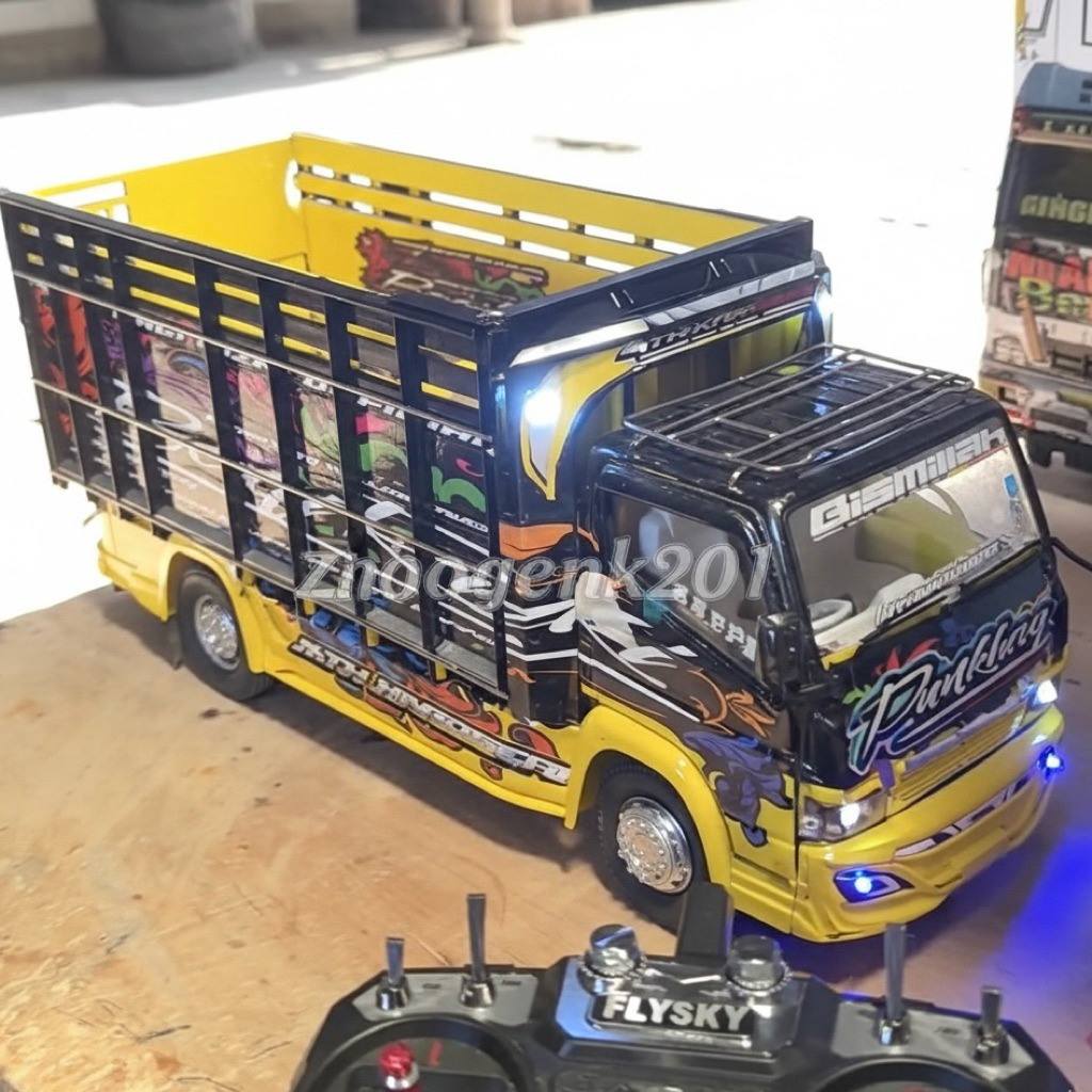 PROMO Miniatur TRUK OLENG Full Variasi Lampu Terpal Dari Kayu Asli - Mainan Anak Truk Oleng Non Rc P