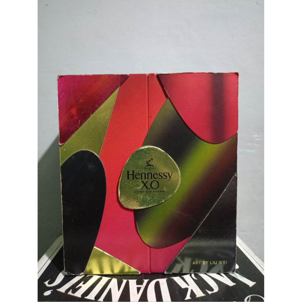 botol bekas Hennesy limited edition