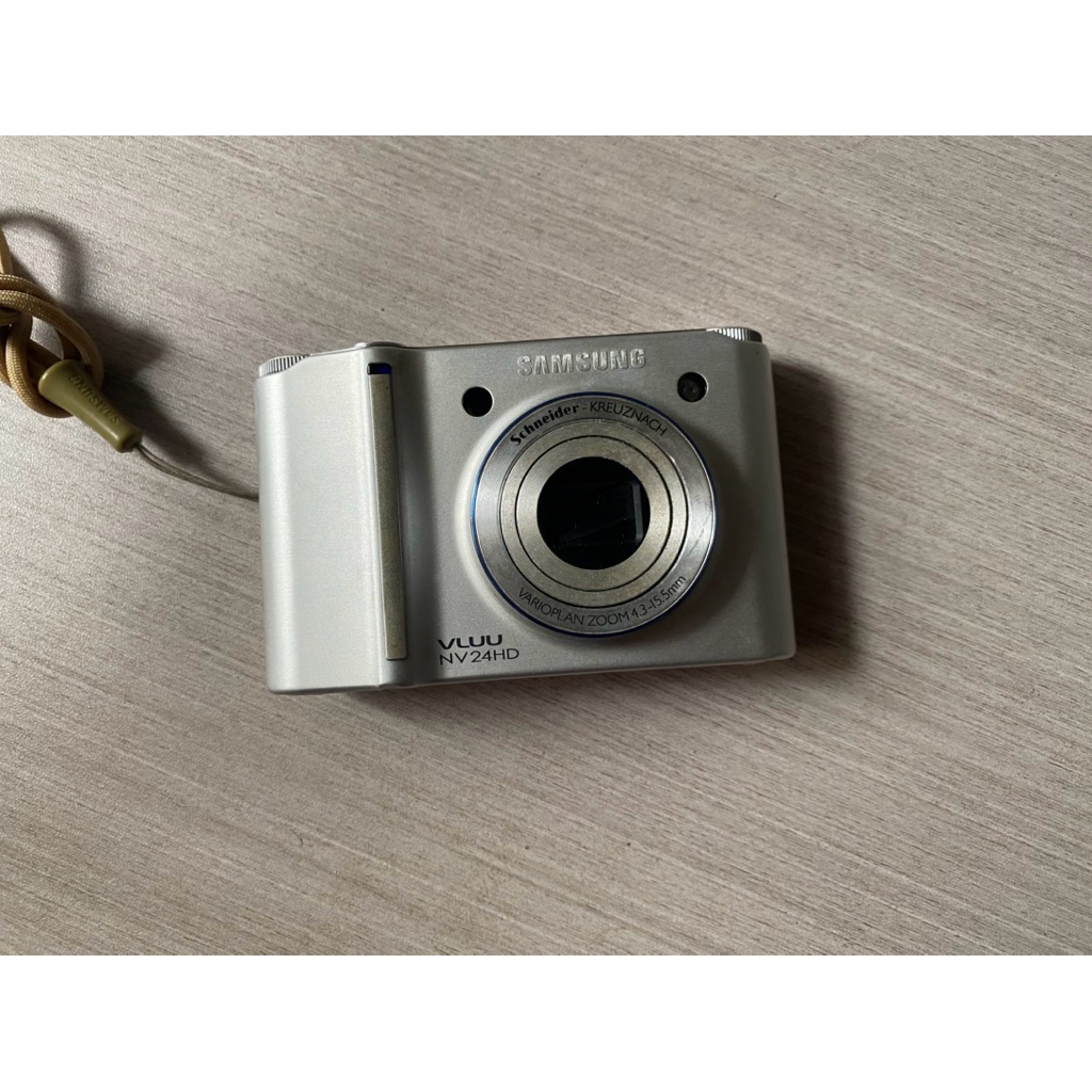 Kamera Samsung Vluu NV 24HD