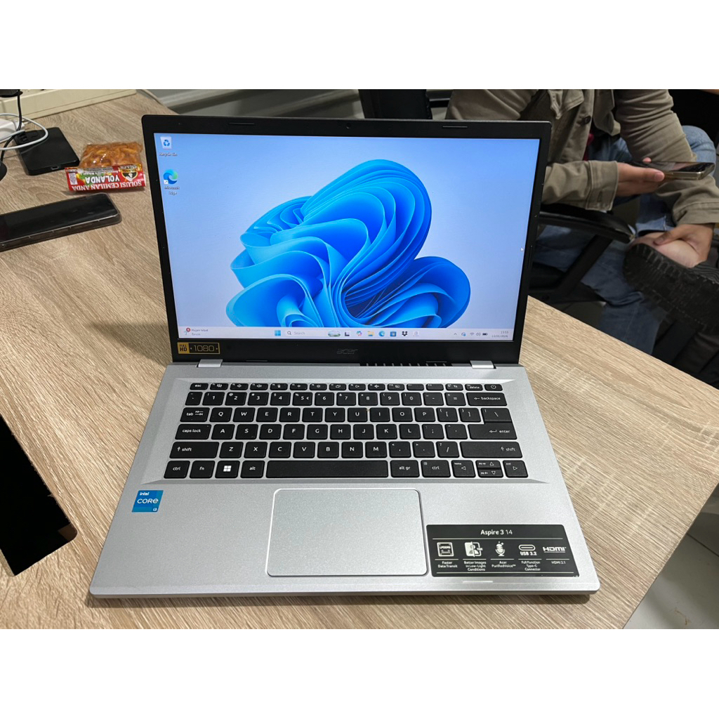 Laptop Acer Aspire 3 14inc unit charger