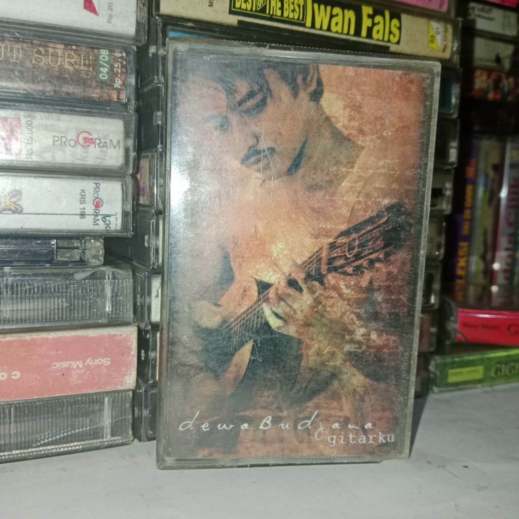 Kaset Dewa Budjana