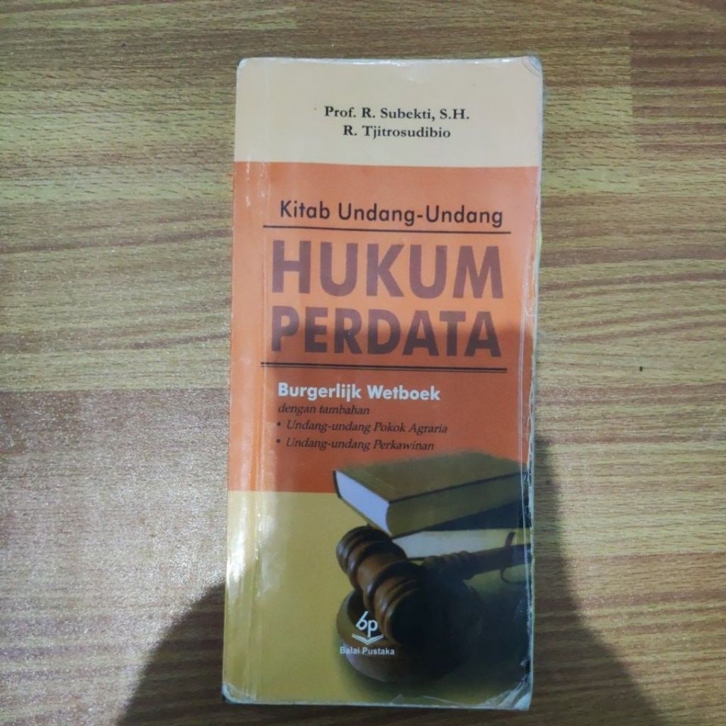 Buku BW KITAB UNDANG-UNDANG HUKUM PERDATA SUBEKTI