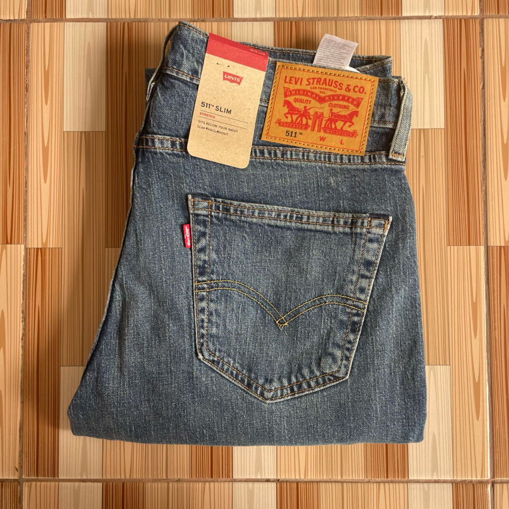 LEVIS 511 BIG E WATERLESS / SIZE 33x32 SLIM FIT BLUE WASH