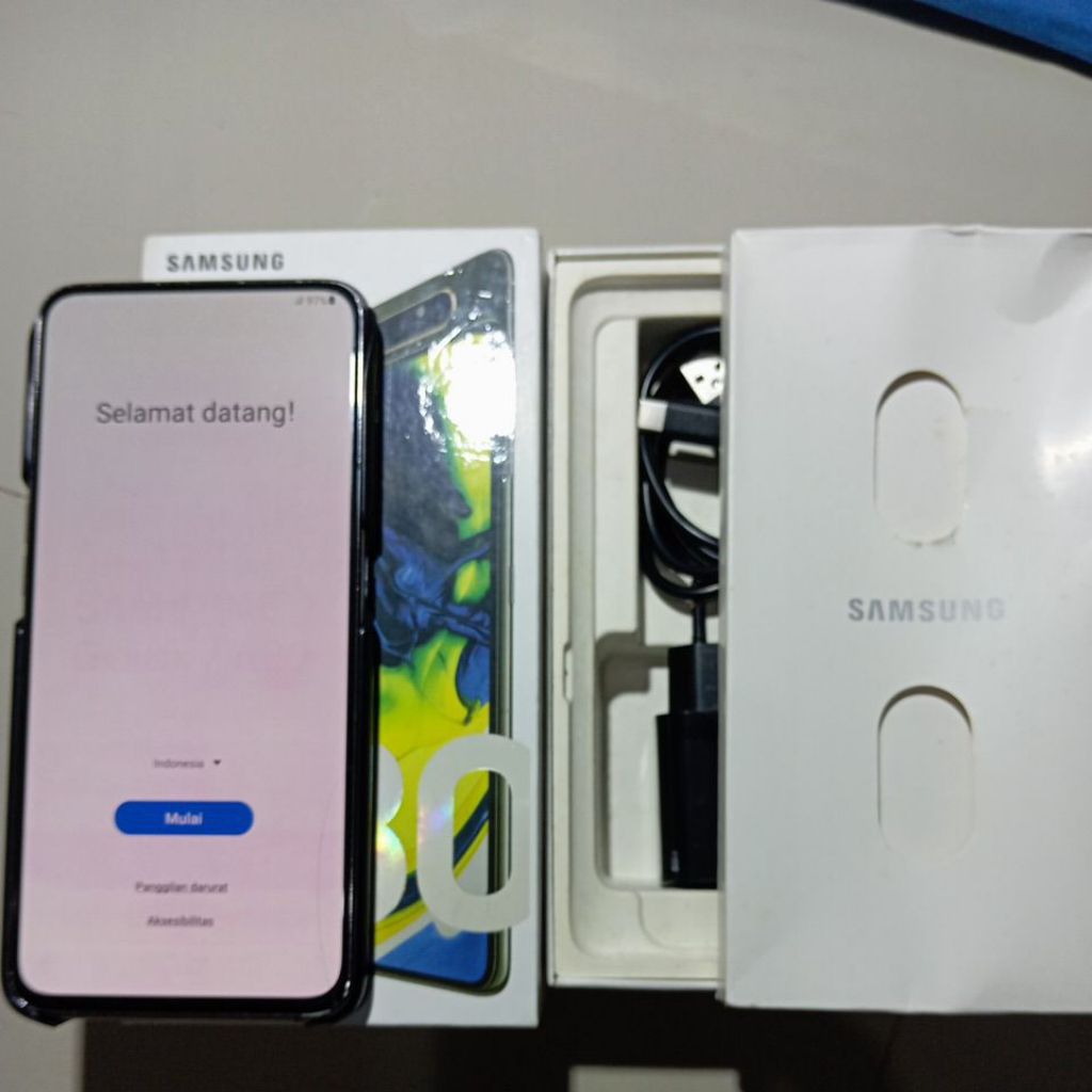 Samsung Galaxy A80