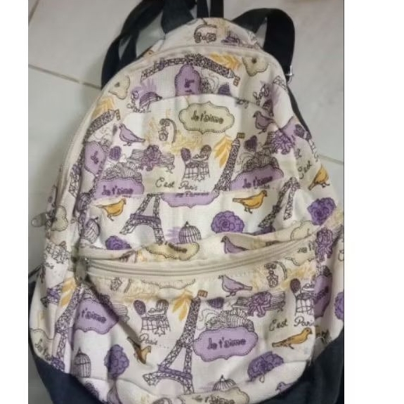 Tas gendong kecil