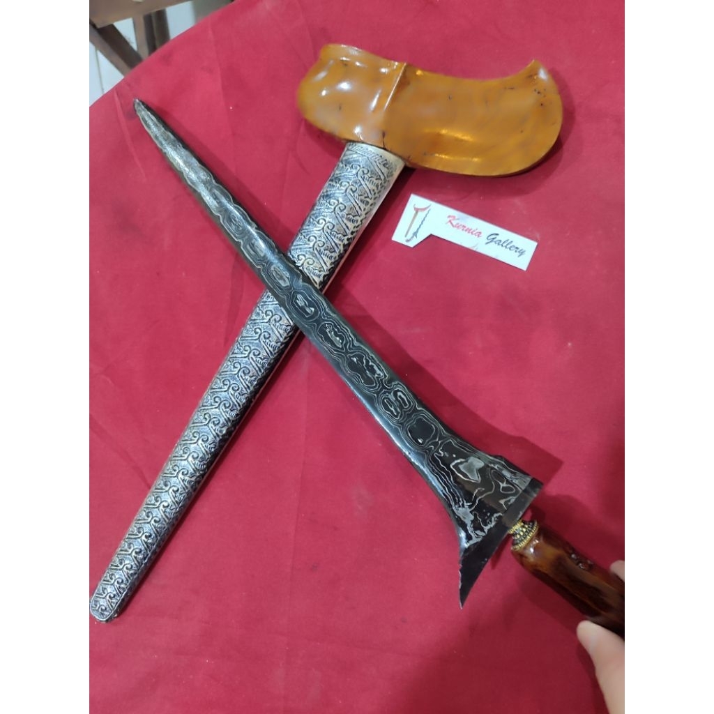 Keris tilam sari pamor melati rinonce