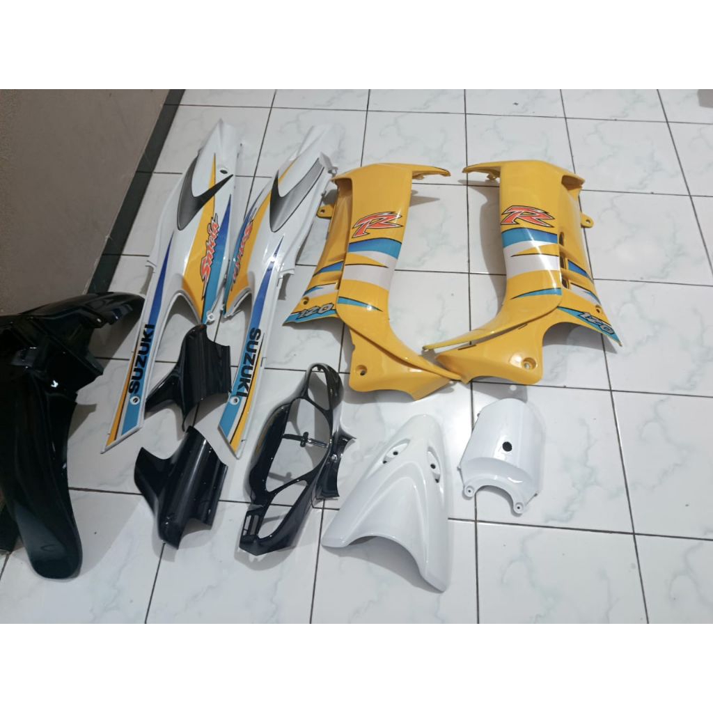 body set satria hiu kuning putih