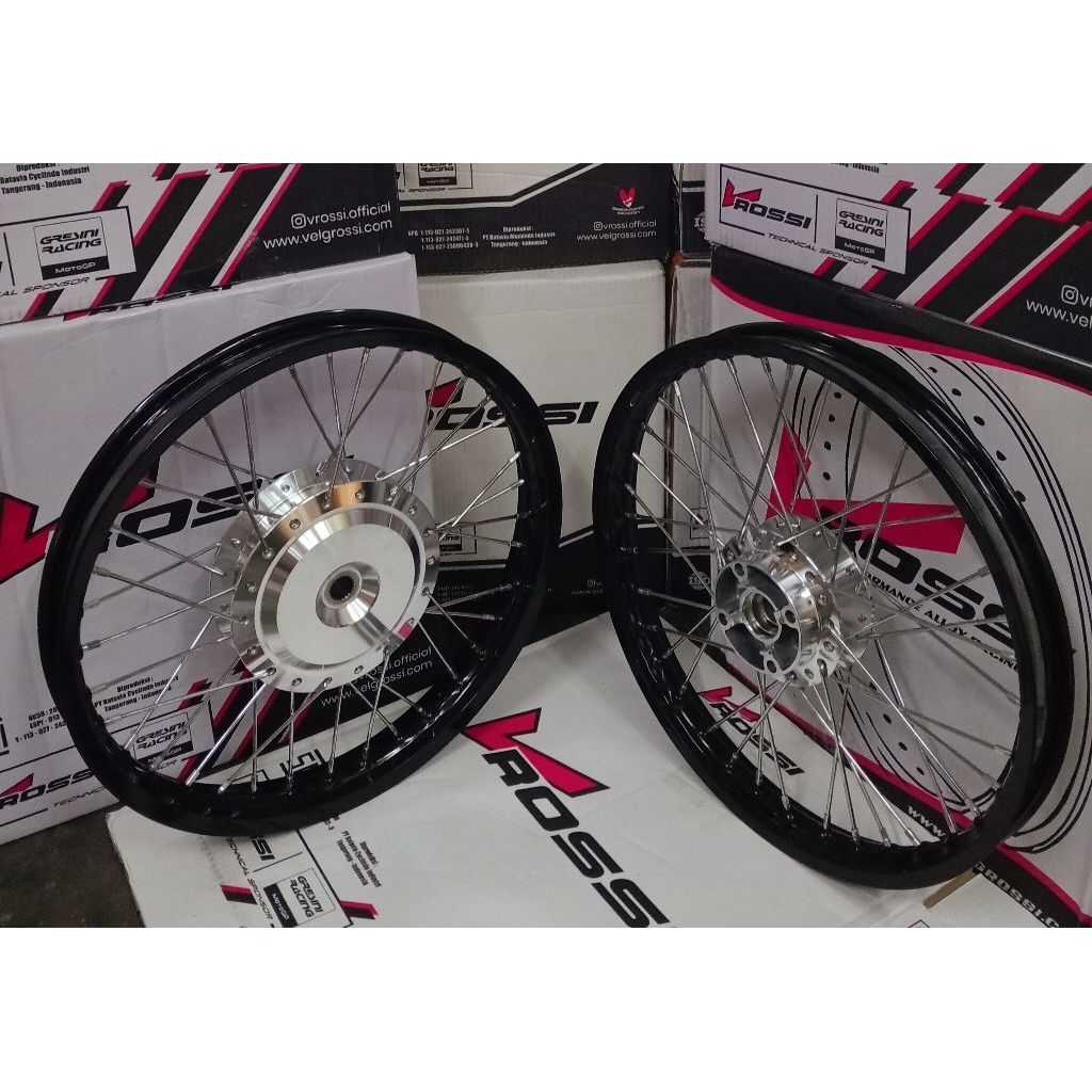 VELG/PELAK SET V ROSSI JARI JARI BEAT SCOOPY RING 17 UKURAN 140/140 VARIO 125/150 BEAT FI SCOOPY FI 