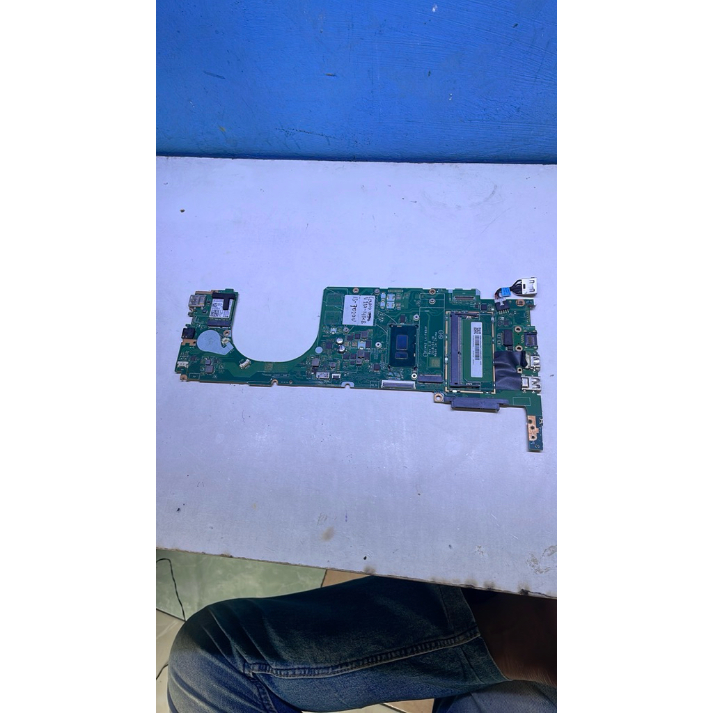 motherboard lenovo v130-14Ikb i3-7020u