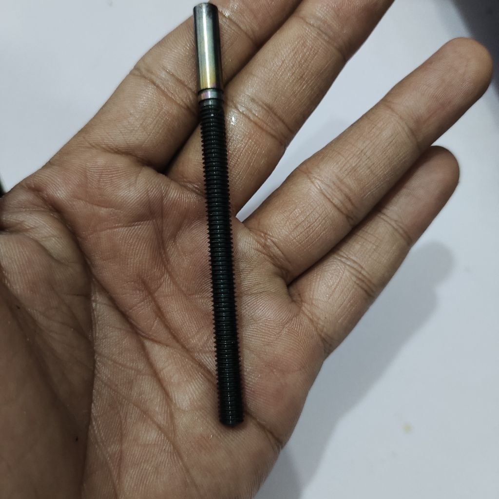 Part drat M6x1 mm kiri untuk Mesin Bubut Yugos kusus mesin 2 ban