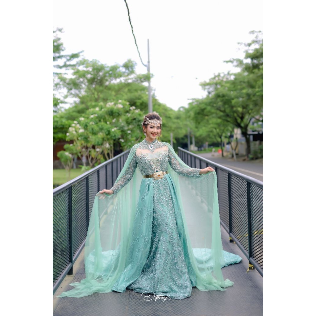 Gaun pengantin hijau wardah pl