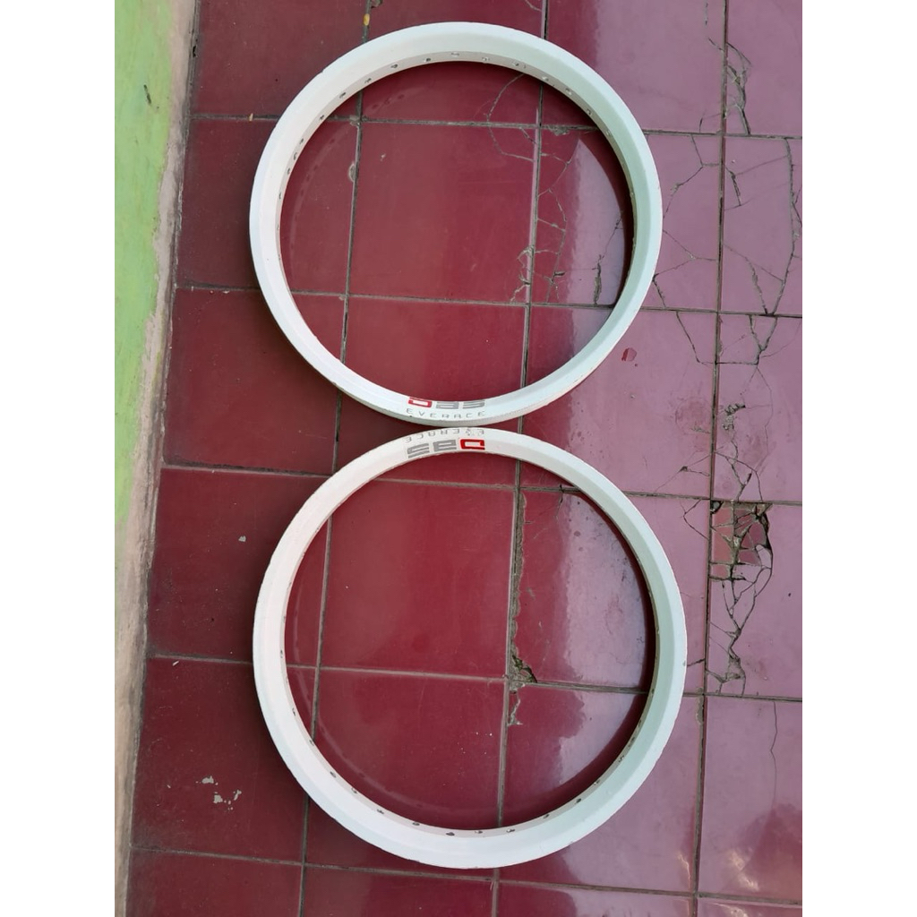 velg ring 17 merk dbs