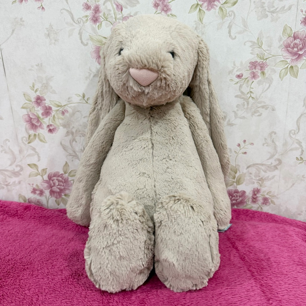 Jellycat Huge Bashful Bunny Beige