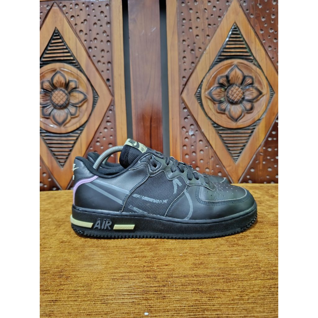 Sepatu Second nike react original